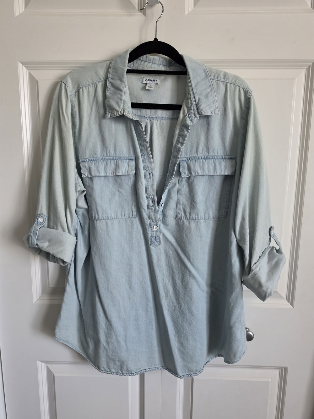 Old Navy Light Blue Chambray Utility Shirt henley button down